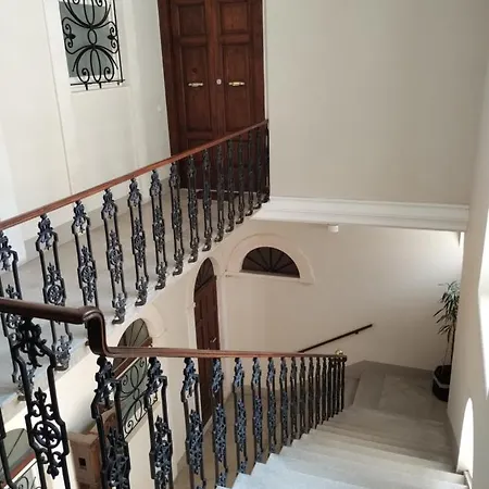 Garibaldi Apartament LʼAquila