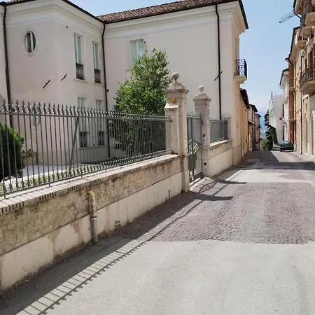 Garibaldi Apartamento LʼAquila